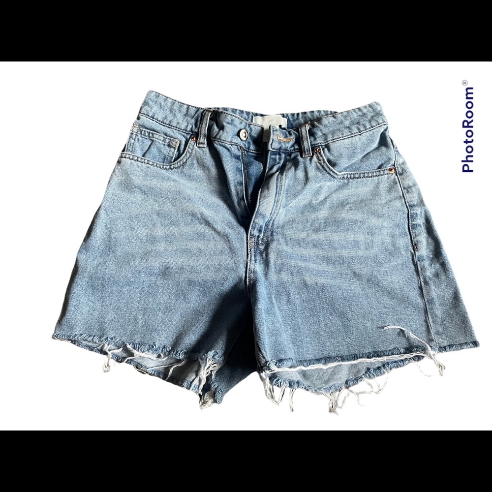 blue shorts
